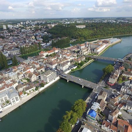 Le Panoramique - Centre-Ville Melun Kültér fotó